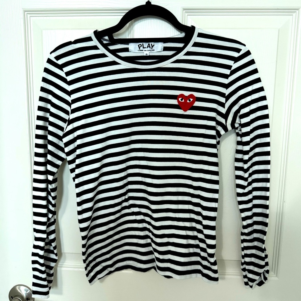 COMME des GARCONS RED HEART LONGSLEEVED T-SHIRT